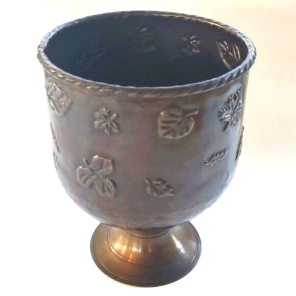BROWN METAL LEAF PLANTER HOME DECOR PLANTS ACCESSORIES - Picture 1 of 3